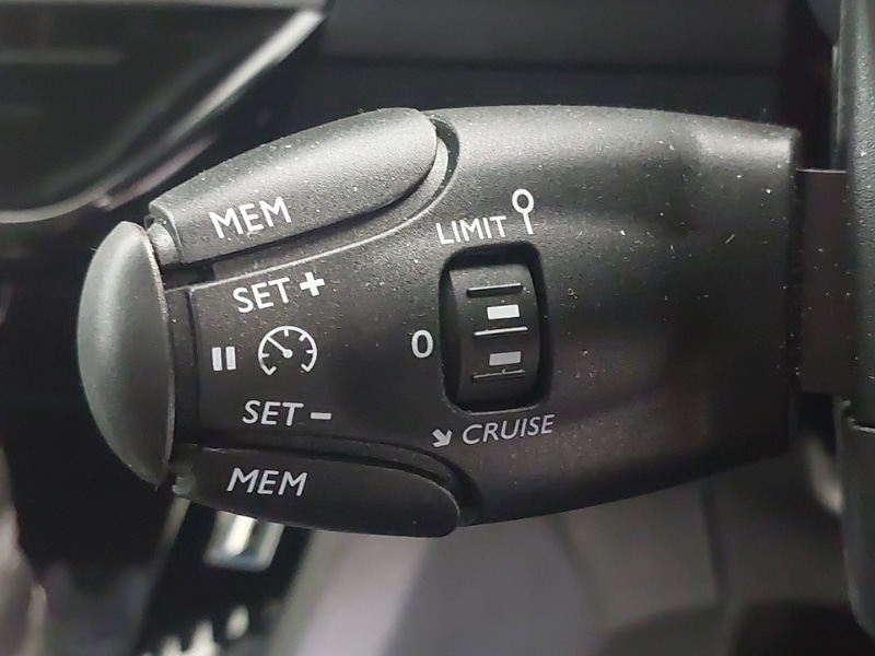 Used Peugeot 208 2023 for sale - 77896957: Photo 14