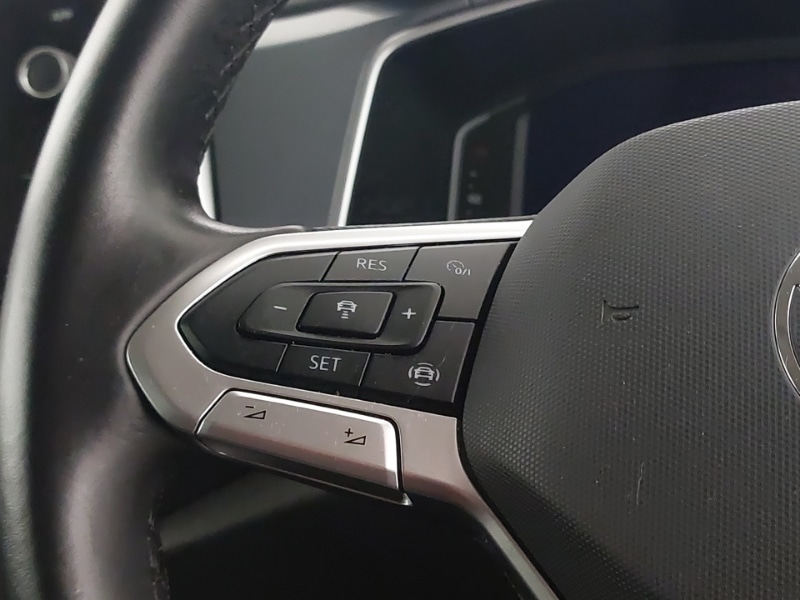 Used Volkswagen T-Roc 2023 for sale - 77852509: Photo 14