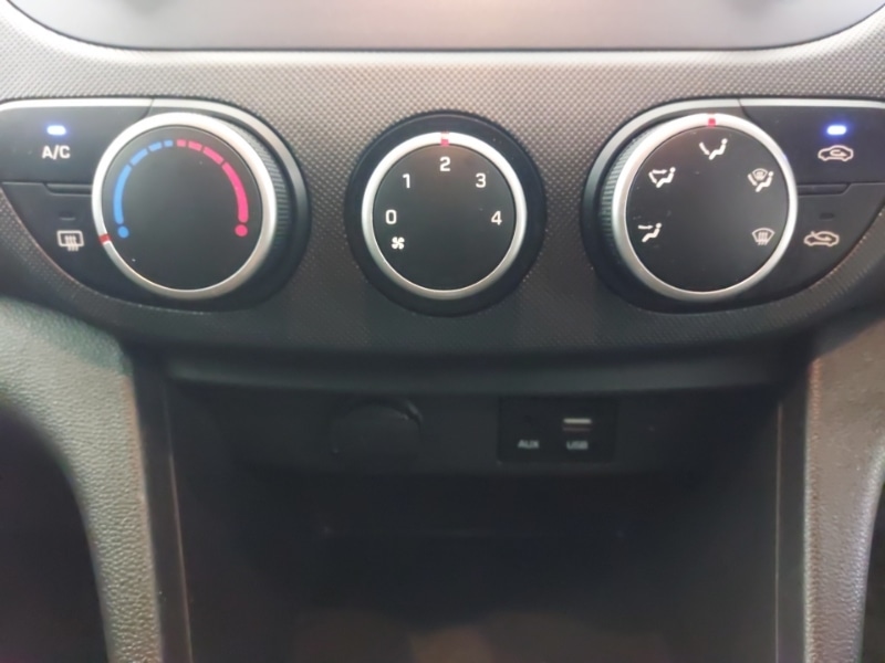 Used Hyundai i10 2019 for sale - 77630388: Photo 15