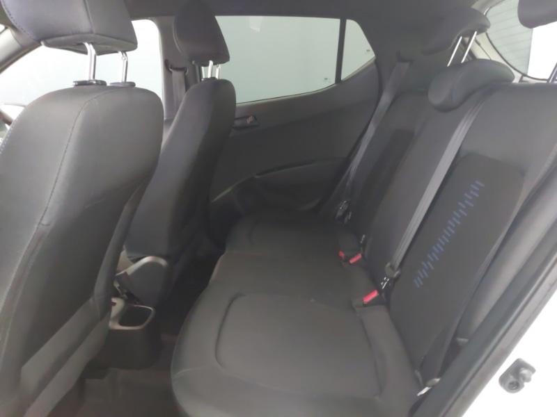 Used Hyundai i10 2019 for sale - 77630388: Photo 6