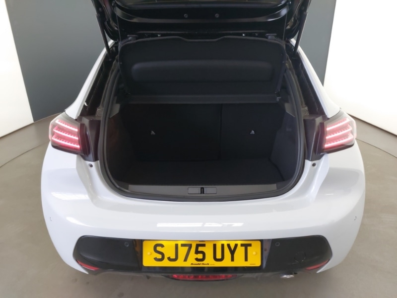 Used Peugeot 208 2025 for sale - 76773903: Photo 8