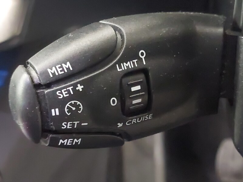 Used Peugeot 2008 2020 for sale - 76478672: Photo 18