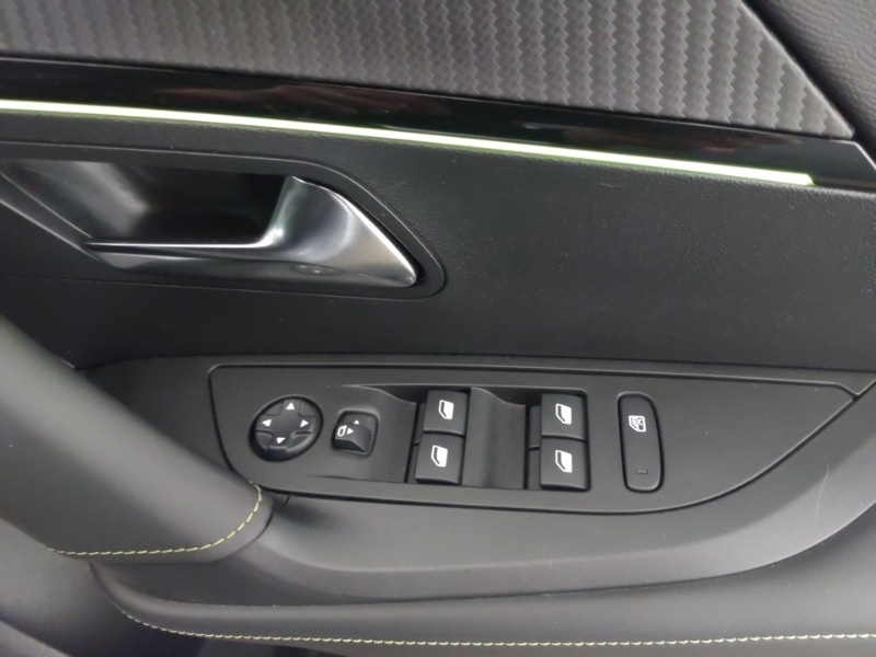 Used Peugeot 2008 2023 for sale - 76493130: Photo 19