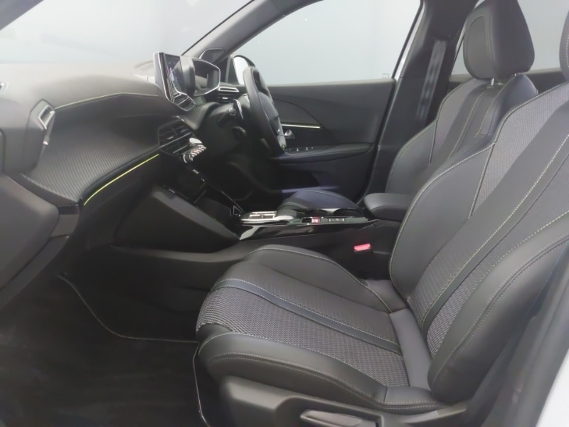 Used Peugeot 2008 2023 for sale - 76493130: Photo 5