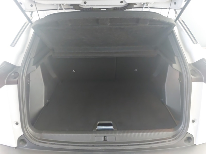 Used Peugeot 2008 2023 for sale - 76493130: Photo 8