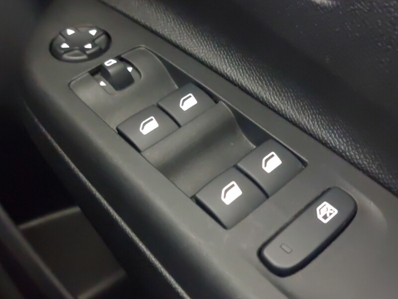 Used Vauxhall Corsa 2023 for sale - 76842740: Photo 18