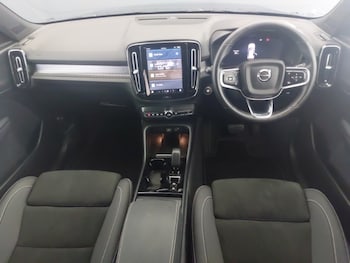 Used Volvo XC40 2024 for sale - 76925176: Photo