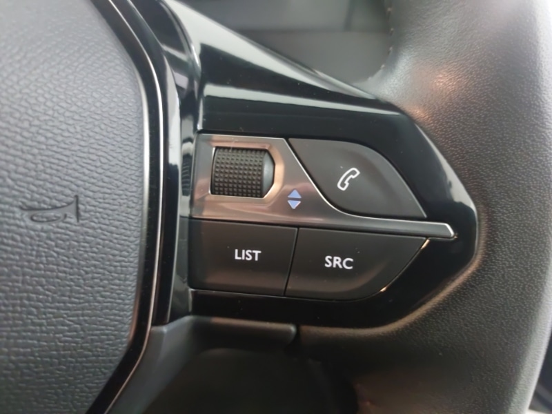 Used Peugeot 208 2021 for sale - 77418892: Photo 13