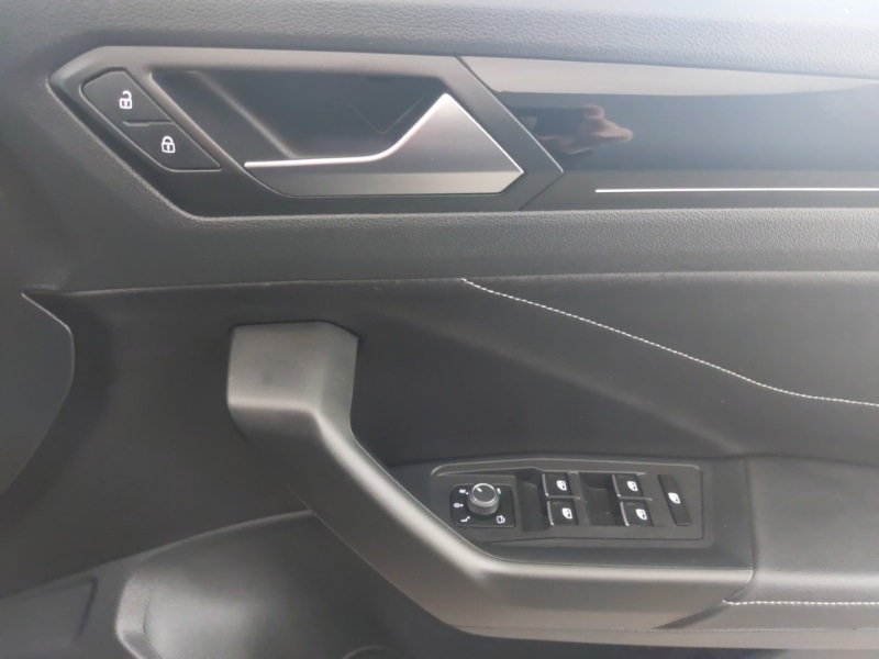 Used Volkswagen T-Roc 2022 for sale - 77035116: Photo 19