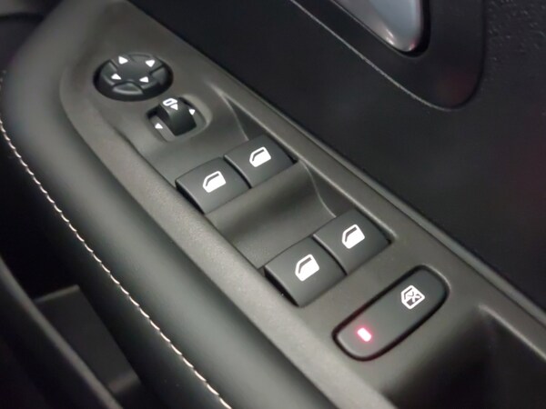 Used Peugeot 208 2025 for sale - 76195408: Photo 18