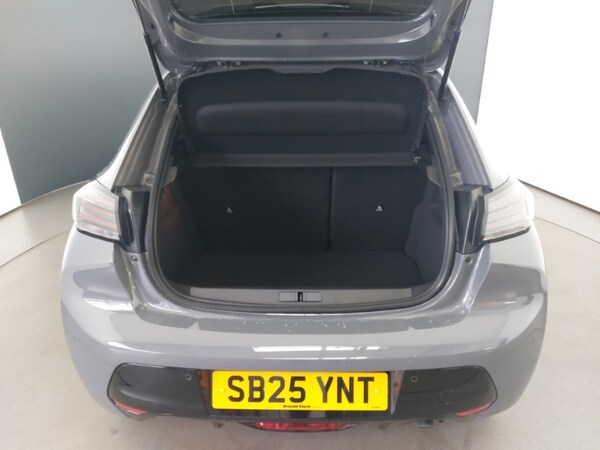 Used Peugeot 208 2025 for sale - 76195408: Photo 8