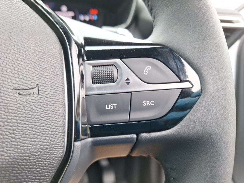 Used Peugeot 2008 2025 for sale - 76160342: Photo 13