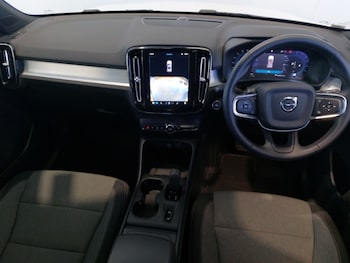 Used Volvo XC40 2024 for sale - 75921042: Photo