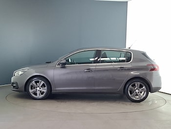 Used Peugeot 308 2019 for sale - 79382885: Photo