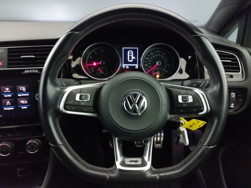 Used Volkswagen Golf 2019 for sale - 76911696: Photo 11