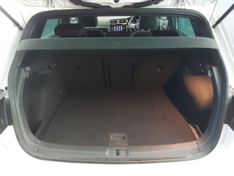 Used Volkswagen Golf 2019 for sale - 76911696: Photo 8