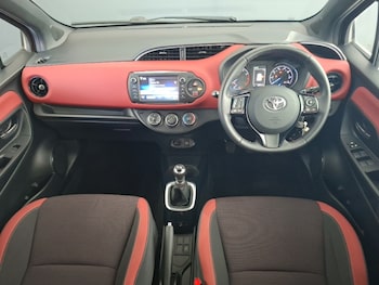 Used Toyota Yaris 2017 for sale - 79513713: Photo