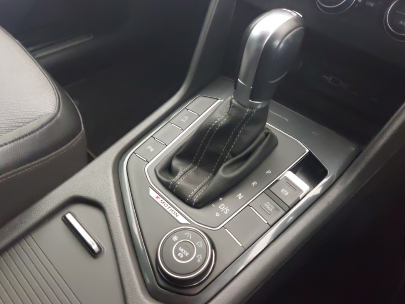 Used Volkswagen Tiguan 2018 for sale - 77265787: Photo 16