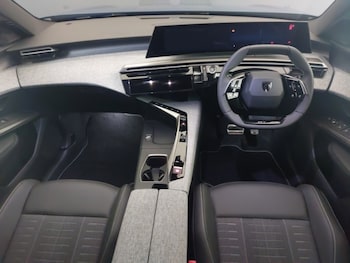 Used Peugeot 5008 2025 for sale - 76238151: Photo 2