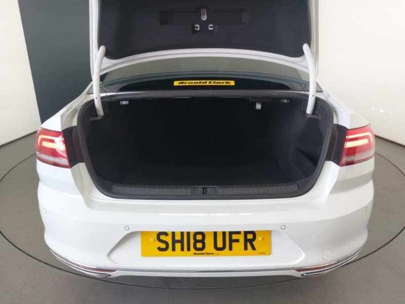 Used Volkswagen Passat 2018 for sale - 77289823: Photo 8