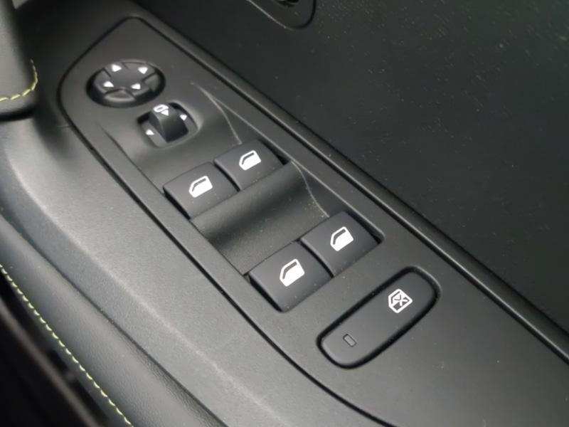 Used Peugeot 2008 2023 for sale - 78113732: Photo 15