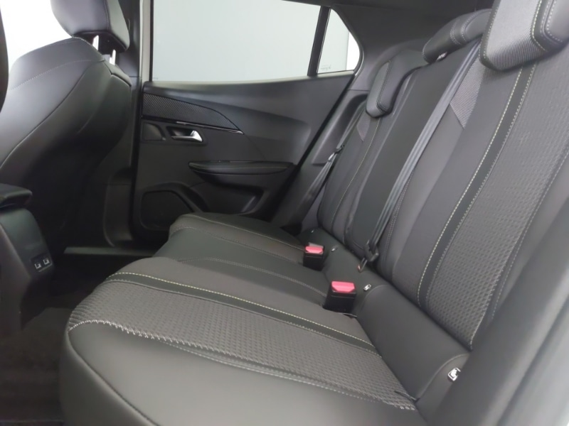 Used Peugeot 2008 2023 for sale - 78113732: Photo 6