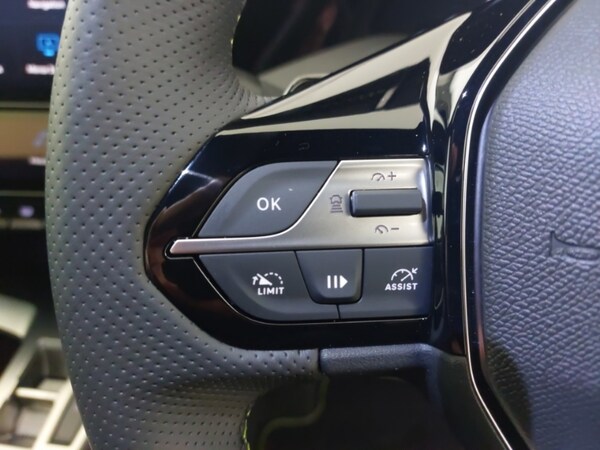 Used Peugeot 408 2025 for sale - 76244137: Photo 12