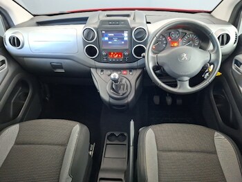Used Peugeot Partner Tepee 2018 for sale - 79311083: Photo