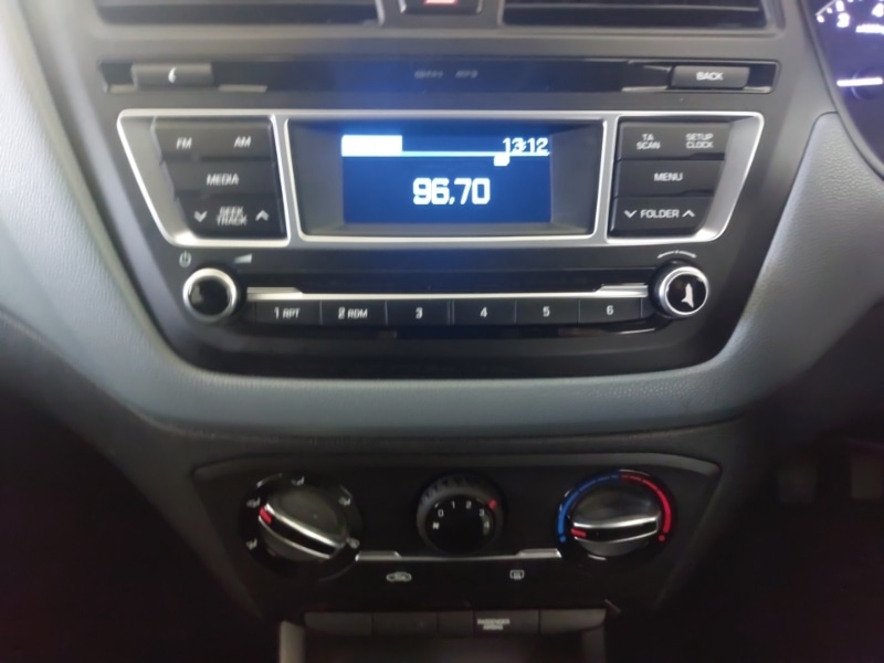 Used Hyundai i20 2015 for sale - 77418888: Photo 10