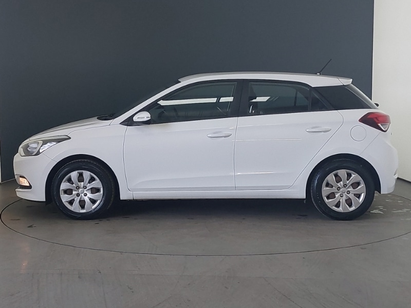 Used Hyundai i20 2015 for sale - 77418888: Photo 4