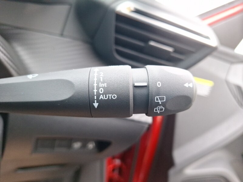 Used Peugeot 2008 2025 for sale - 76763839: Photo 14