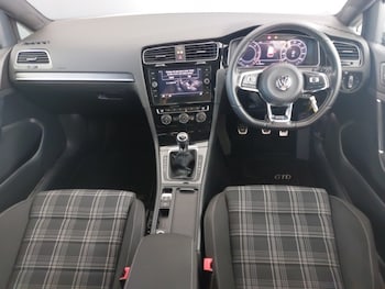 Used Volkswagen Golf 2018 for sale - 78669996: Photo