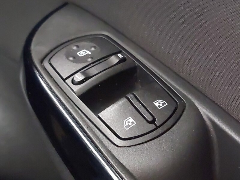 Used Vauxhall Corsa 2017 for sale - 78054633: Photo 17