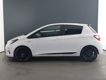 Used Toyota Yaris 2020 for sale - 75934217: Photo