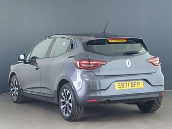 Used Renault Clio 2021 for sale - 74856092: Photo