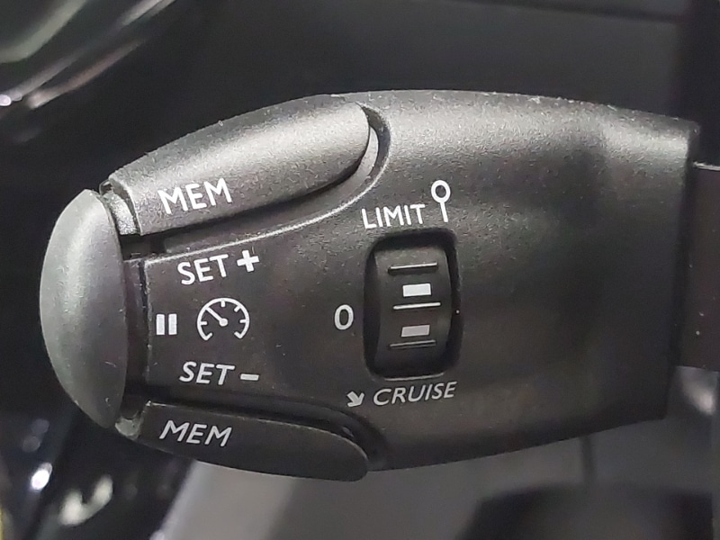 Used Peugeot 2008 2024 for sale - 76596679: Photo 17