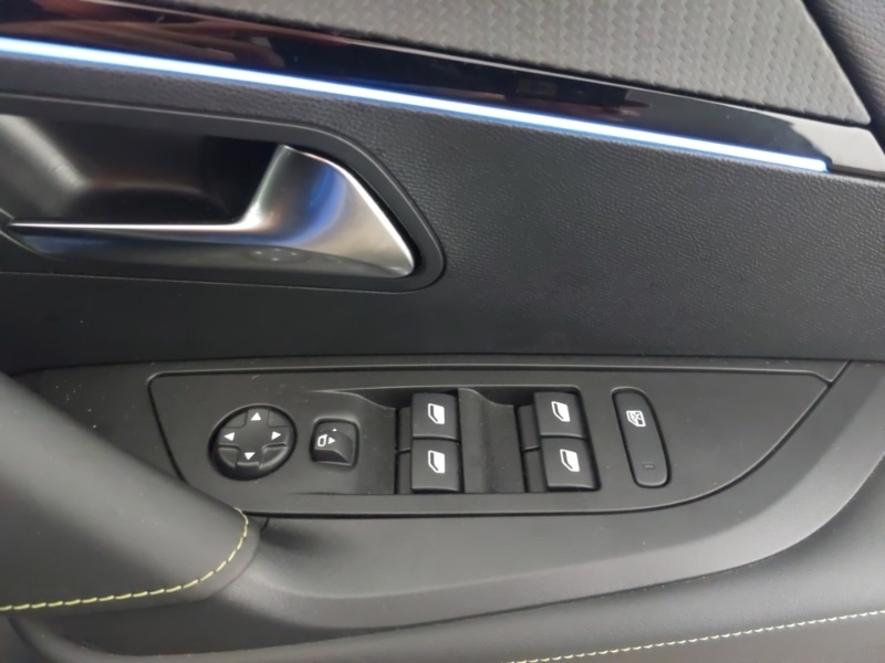 Used Peugeot 2008 2024 for sale - 76596679: Photo 19