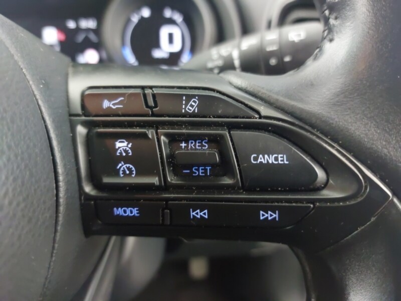 Used Toyota Yaris Cross 2022 for sale - 77070358: Photo 13