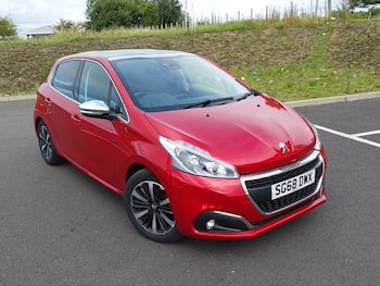 Used Peugeot 208 2018 for sale - 79723429: Photo