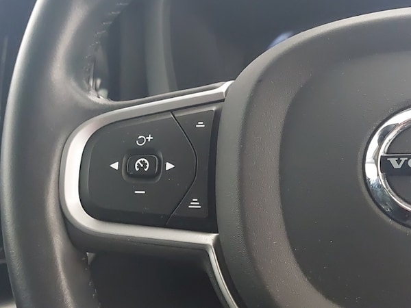 Used Volvo XC60 2021 for sale - 76325589: Photo 14