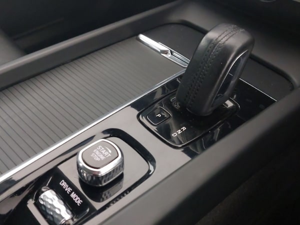 Used Volvo XC60 2021 for sale - 76325589: Photo 15