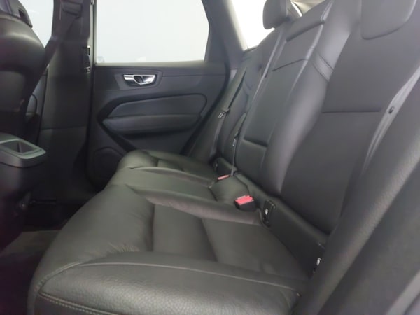 Used Volvo XC60 2021 for sale - 76325589: Photo 6