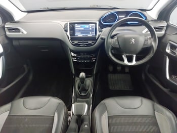 Used Peugeot 2008 2018 for sale - 77414319: Photo