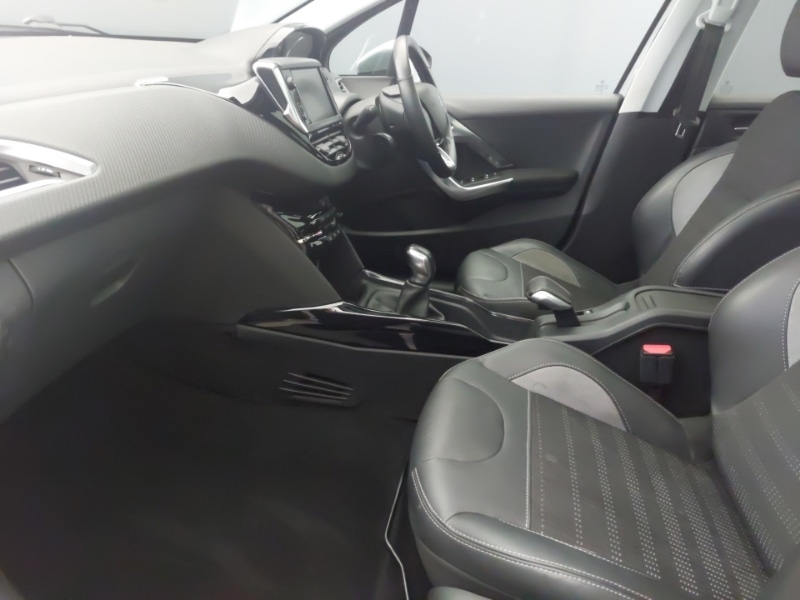 Used Peugeot 2008 2018 for sale - 77414319: Photo 5