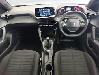 Used Peugeot 2008 2023 for sale - 77664248: Photo