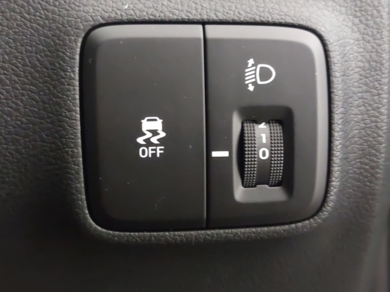 Used Hyundai i10 2023 for sale - 77767579: Photo 15