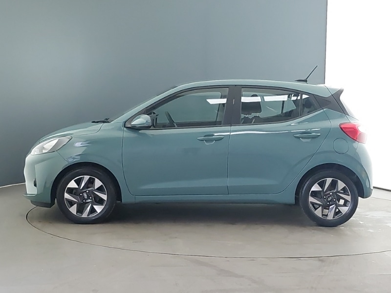 Used Hyundai i10 2023 for sale - 77767579: Photo 4