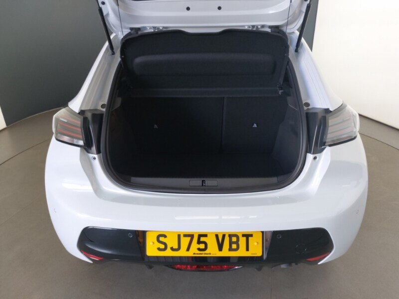 Used Peugeot 208 2025 for sale - 76721841: Photo 8