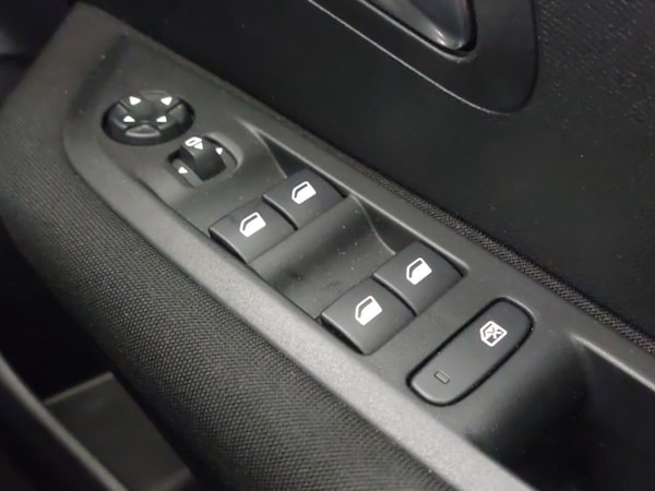 Used Peugeot 208 2023 for sale - 76238213: Photo 18