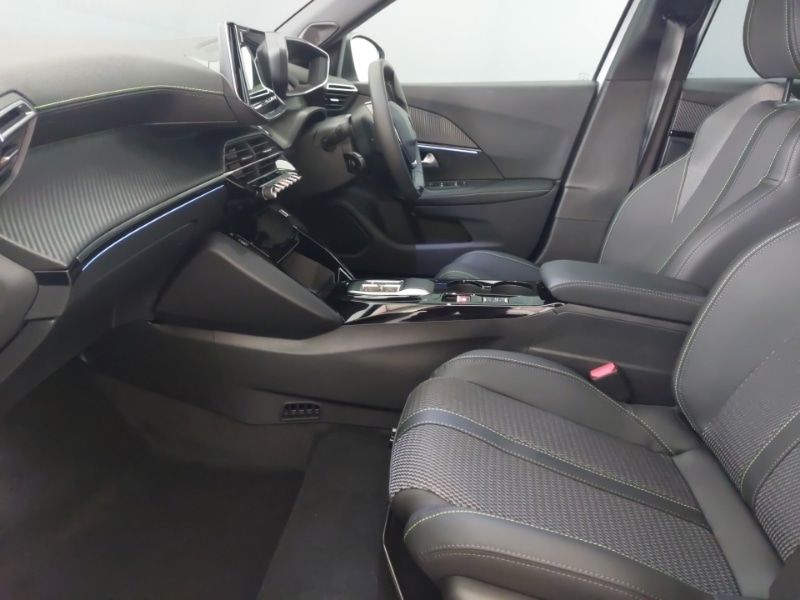 Used Peugeot 2008 2025 for sale - 76365684: Photo 5